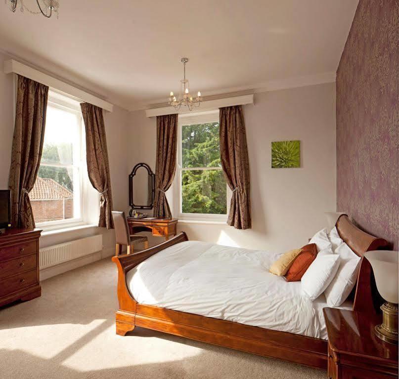 The Thomas Paine Hotel Thetford Exterior foto